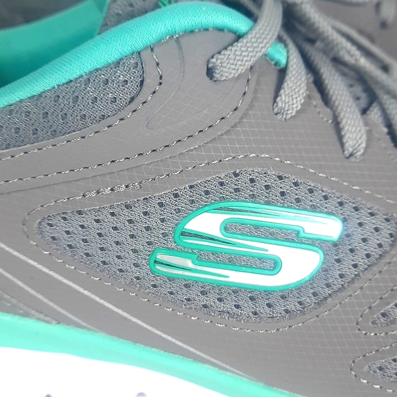 Skechers Women's Suited Memory Foam Leather Shoes Size 8 Gray Green Athletic - Picture 2 of 11